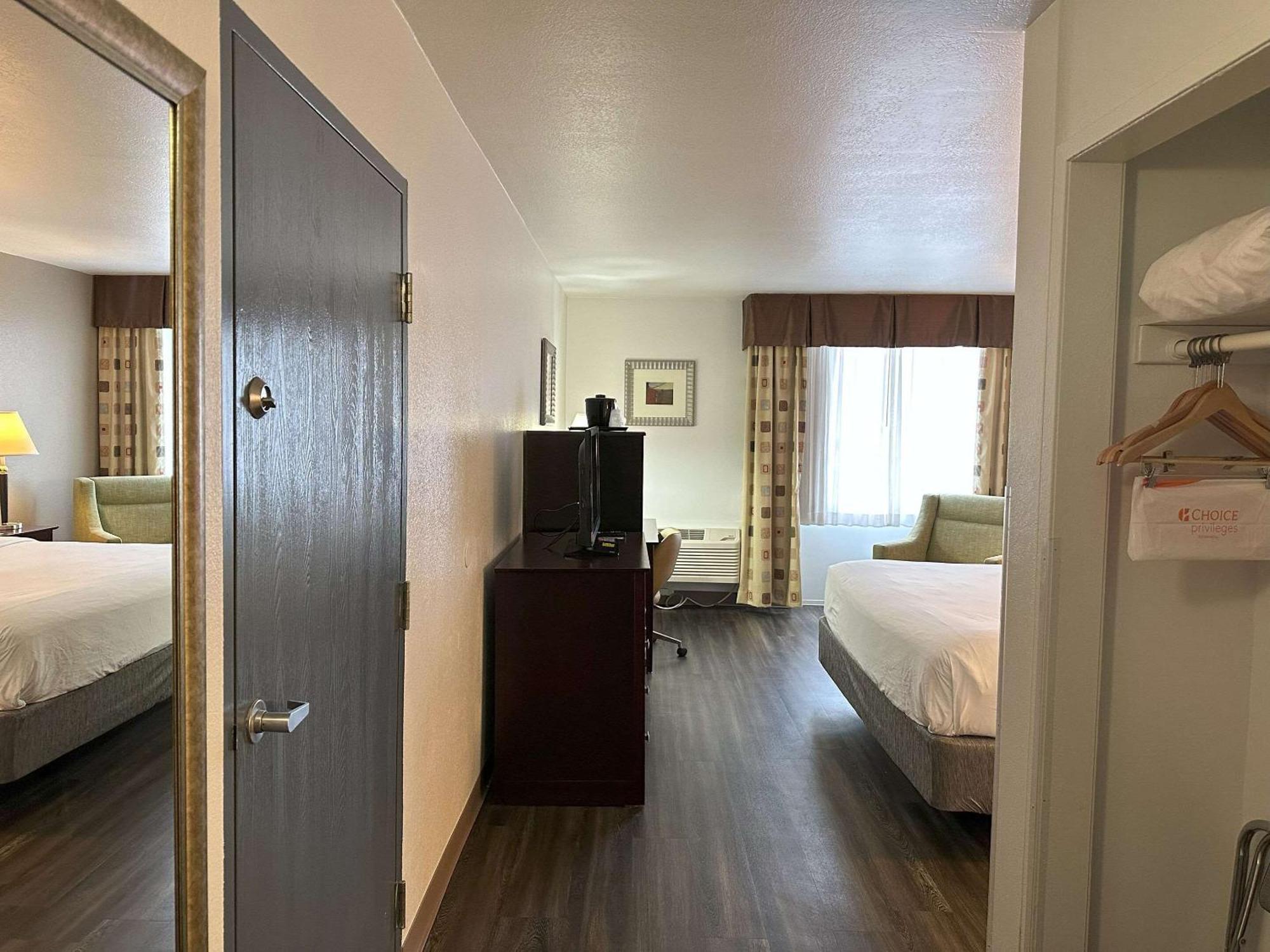 Quality Inn & Suites Everett Exterior foto